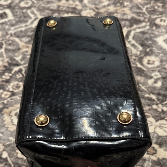 Michael Kors Black and Tan Satchel - Picture 3 of 8